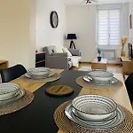 Chez Mischa Apartment *